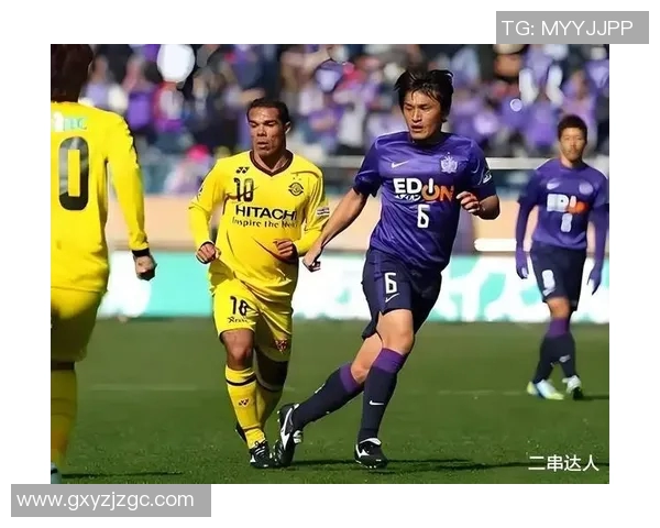 恒大与广岛三箭对决日本球迷热议比赛精彩瞬间与战术分析 恒大与广岛三箭对决日本球迷热议比赛精彩瞬间与战术分析